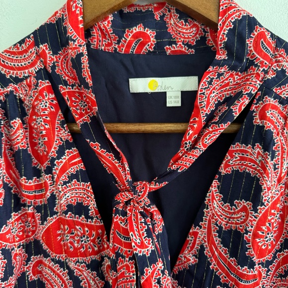Boden Tie Neck Mini Dress in Red and Blue Paisley Cluster Twee Women’s Size 14 - Picture 9 of 16